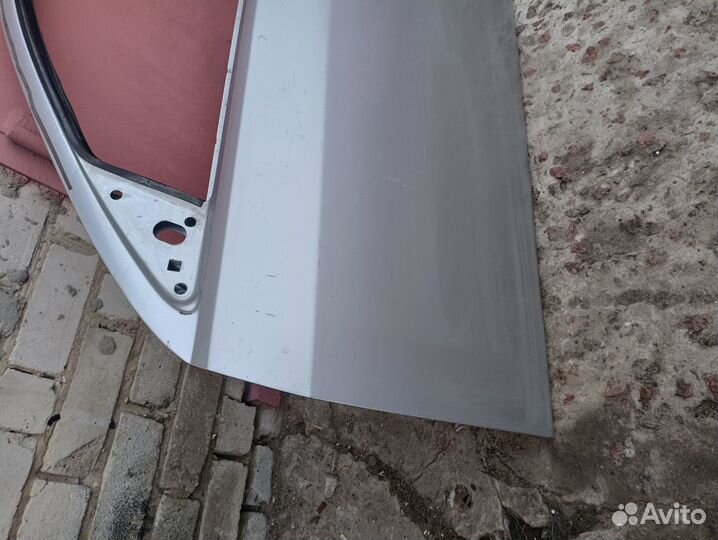 Передняя левая дверь Ford Mondeo 3