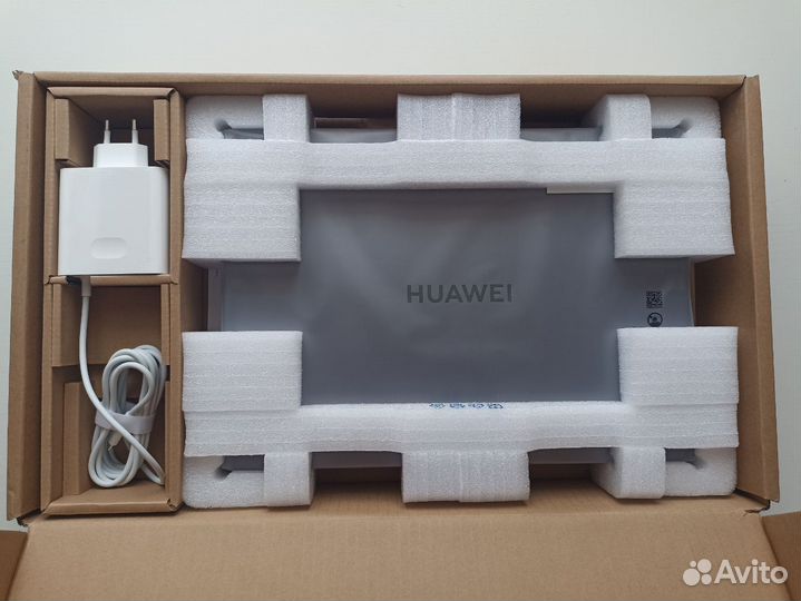 Новый ноутбук Huawei MateBook D 14 MDF-X