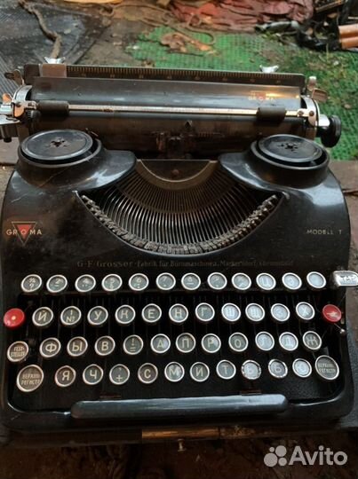 Немецкая печатная машинка Groma model T