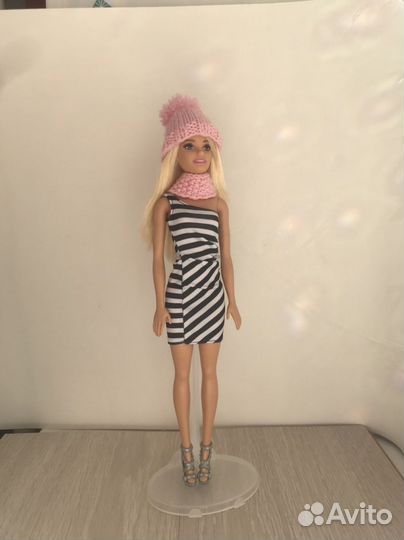 Подставки для кукол прозрачные пластиковые