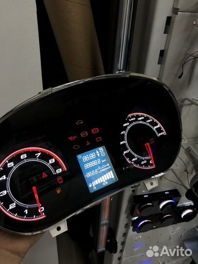 Щиток приборов