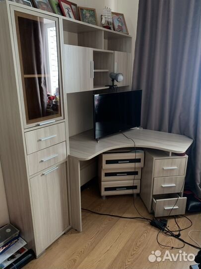 Компьютерный стол