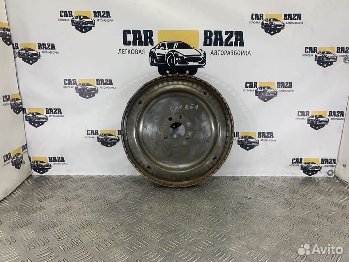 Маховик двигателя