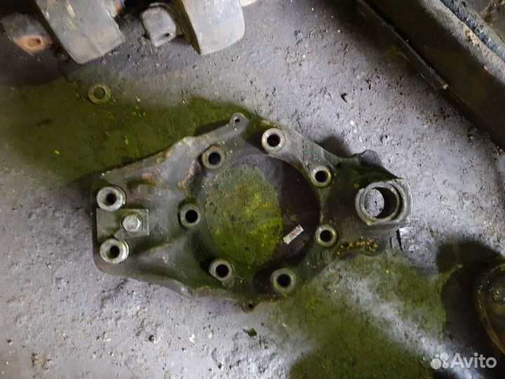 Щит опорный тормозной ман