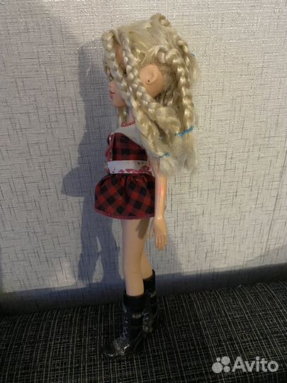 Кукла мокси moxie