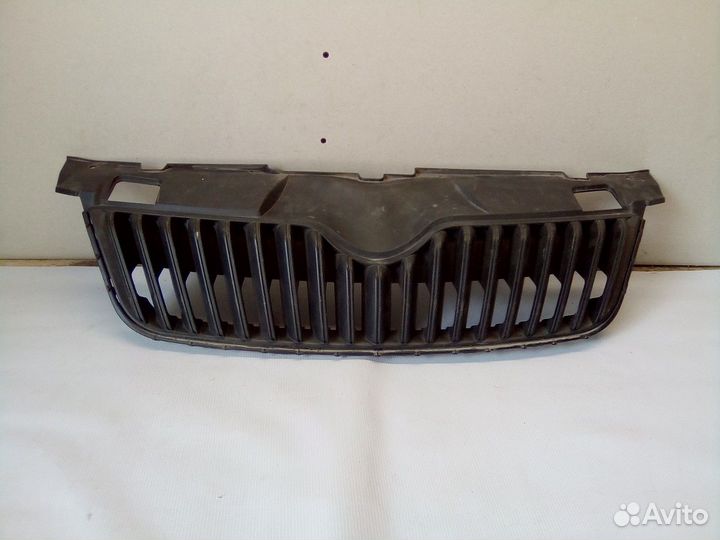 Решетка радиатора Skoda Fabia