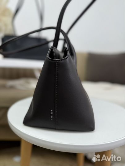 Сумка the row натуральная кожа