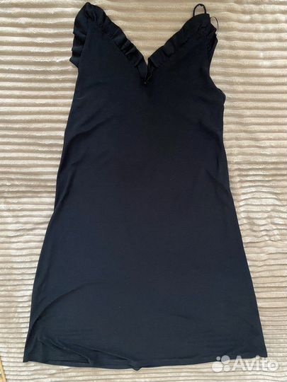 Черное Трикотажное платье zara р.S