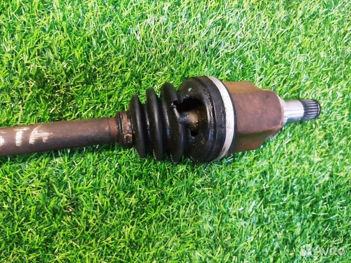 Полуось (привод) передний левый Ford Fiesta