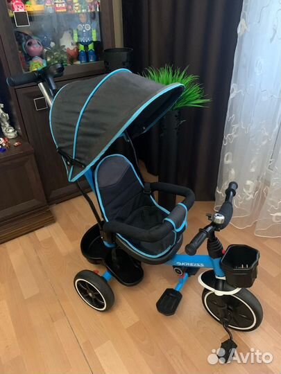 Детский велосипед с родительской ручкой трёхколёс