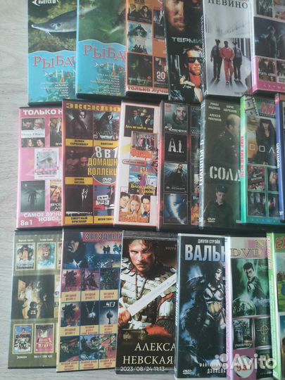 Двд диски с фильмами 22 шт