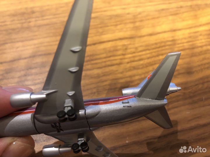 McDonnell Douglas DC-10 hawaiian herpa wings 1:500