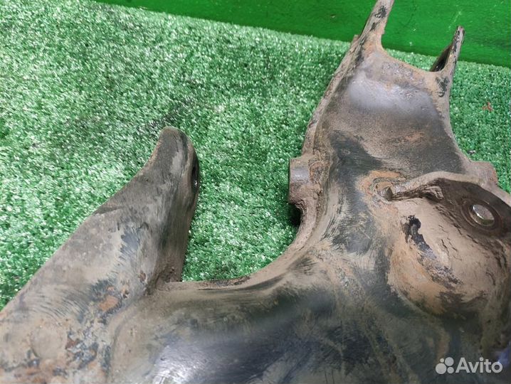 Рычаг задний поперечный левый Land Rover Discover