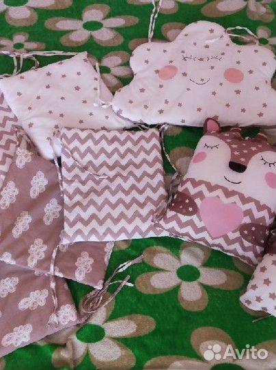 Бортики в кроватку