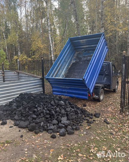 Уголь навалом и в мешках