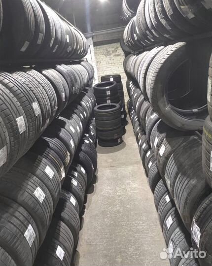 Pirelli P Zero 235/45 R17