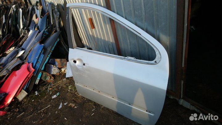 Дверь передняя правая Peugeot 307 хэтчбек 1.6 NFU