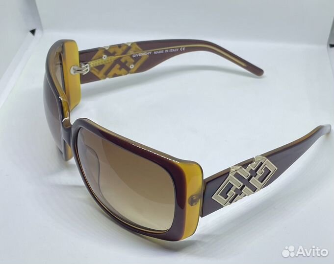 Солнцезащитные очки givenchy