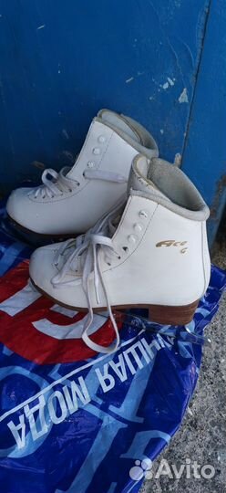 Коньки фигурные граф