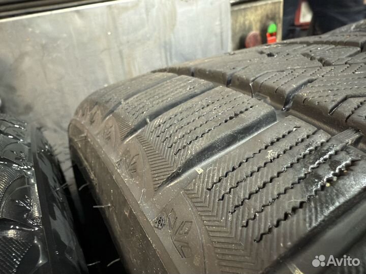 Triangle Snowlink TWT02 255/35 R20 97W