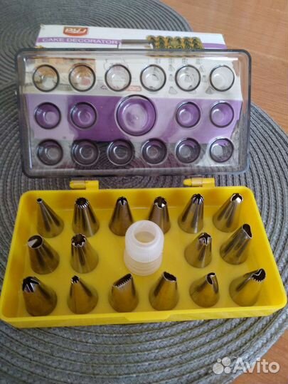 Поворотный столик для торта