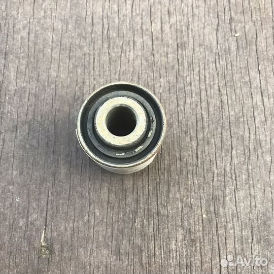 Cайлентблок задней подвески Ford Mondeo 93