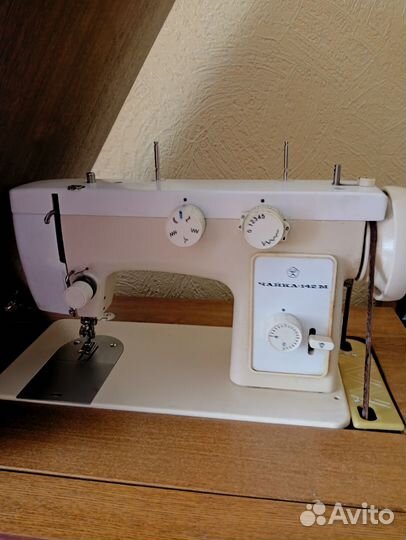 Швейная машина Чайка