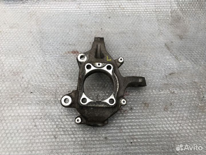 Кулак поворотный передний левый Explorer 5