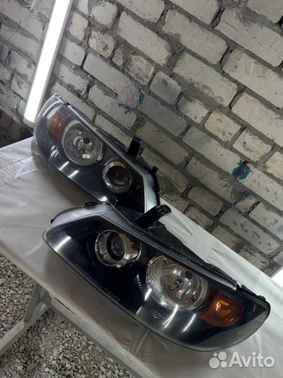 Фары на Ниссан Альмера N16 рестайлинг