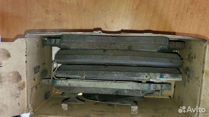 Тормозные колодки на Kia stinger перед-зад