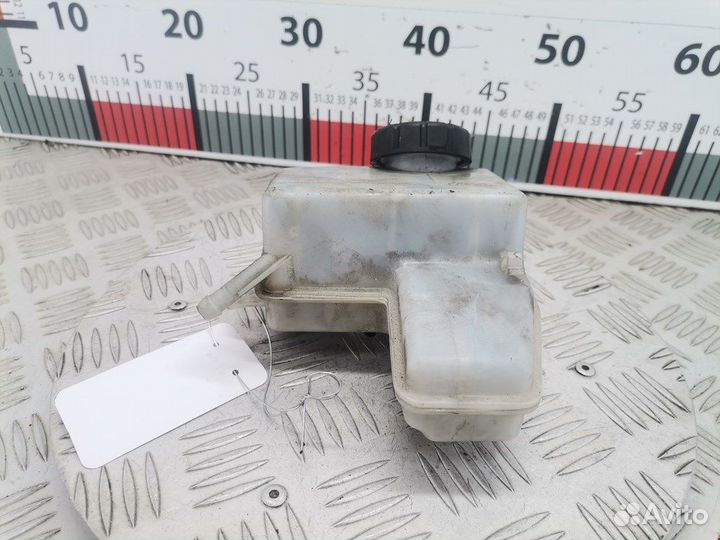 Бачок тормозной жидкости для Opel Zafira B