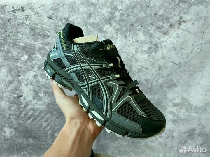 Кроссовки Asics долговечные