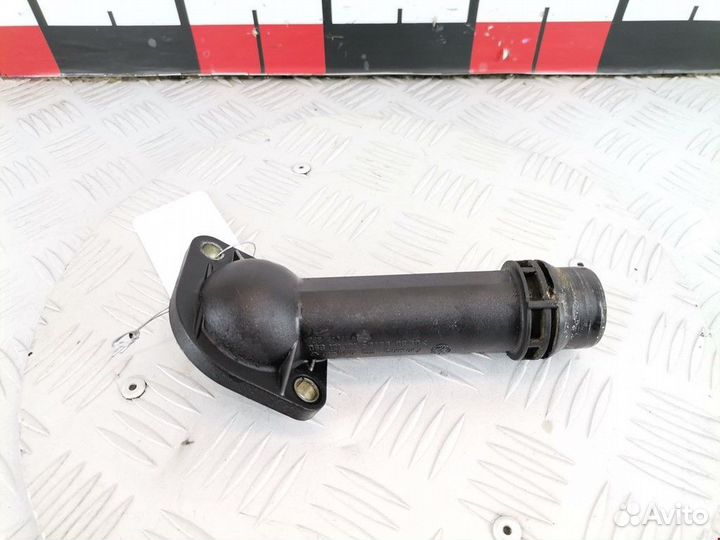 Корпус термостата Audi A4 B5 рест. 2001 038121121