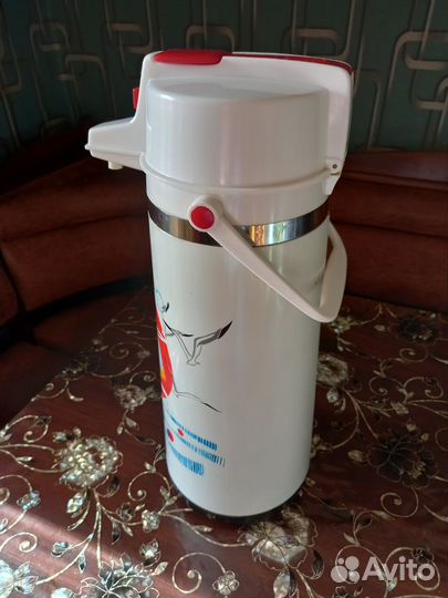 Термос с помпой китайский времен СССР
