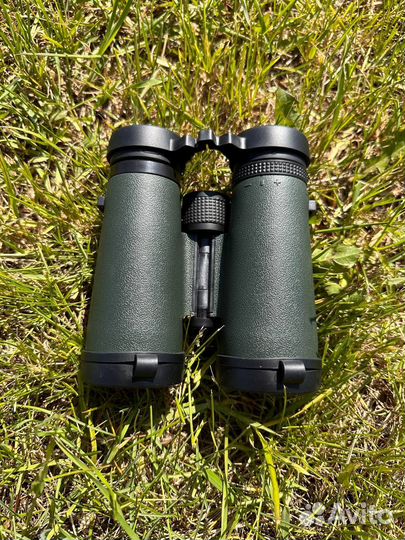 Бинокль Levenhuk Karma PRO 8x42