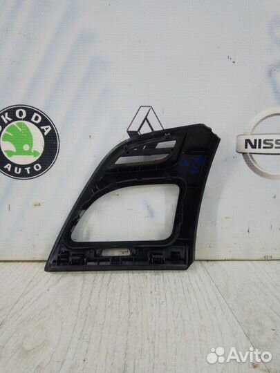 Накладка на торпедо renault fluence Лев