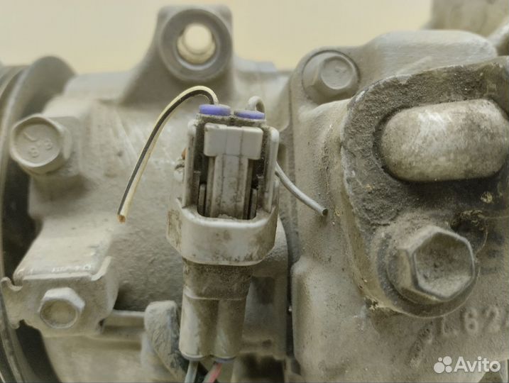 Компрессор кондиционера Toyota RAV4