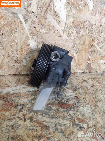 Насос гидроусилителя руля Ford Mondeo 3 1357641