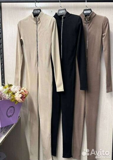 Комбинезон женский