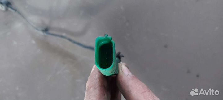 Датчик детонации на Volkswagen Passat B6