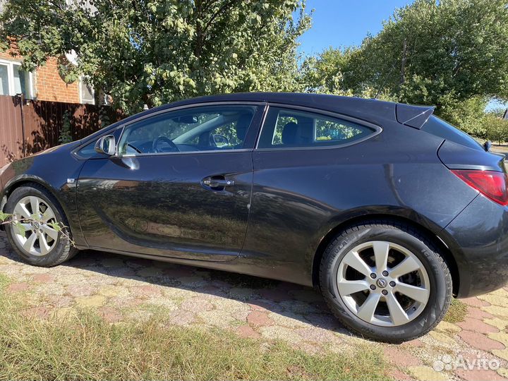 Opel Astra GTC 1.8 МТ, 2013, 224 000 км