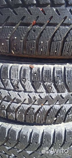 Bridgestone Ice Cruiser 5000 205/70 R15 92