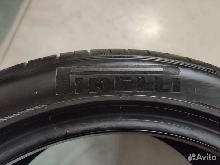 Pirelli P Zero 255/40 R18 99Y