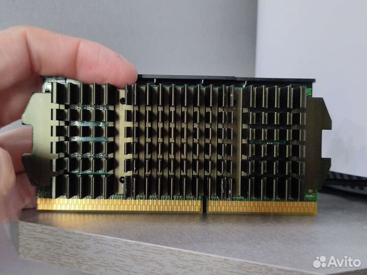 Intel Pentium III, 500 MHz, slot 1