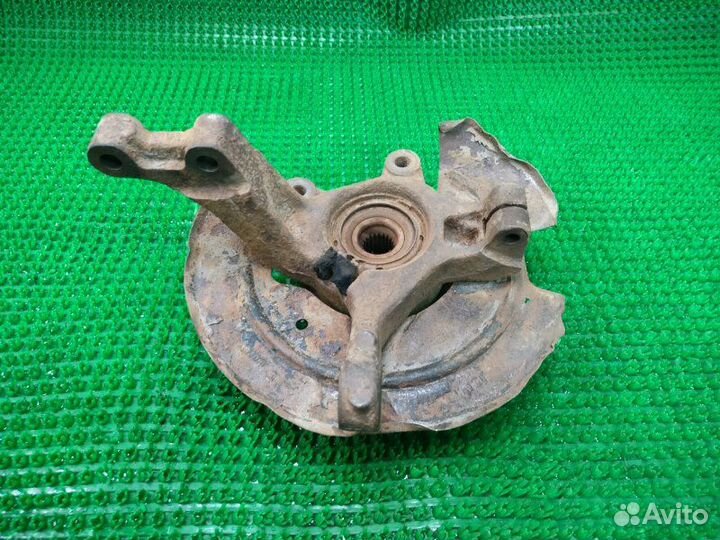 Кулак поворотный передний левый Renault Logan 1