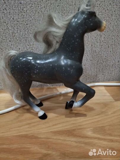 Лошадь игрушка