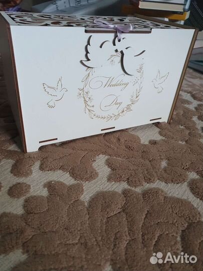 Свадебный сундук для денег