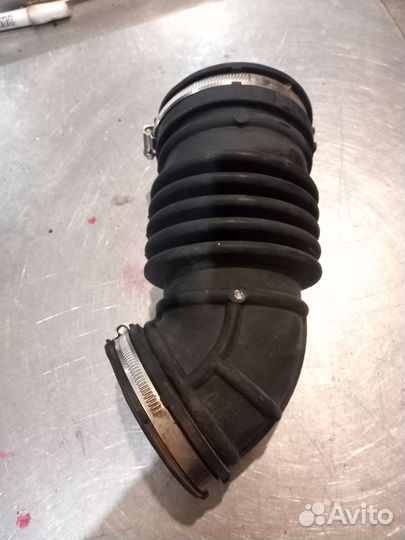 Патрубок воздушного фильтра Opel Antara