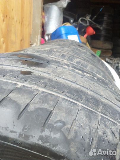 Pirelli P Zero 295/35 R21