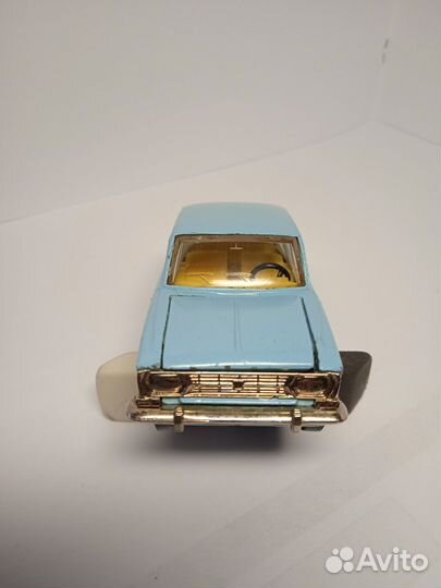 Модель автомобиля Москвич. Медпомощь